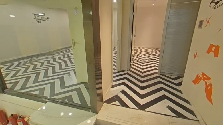 Yidada Crowndom Apartments - View 2