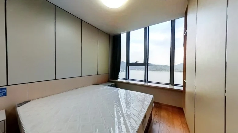 Magnificent Residence - View 2