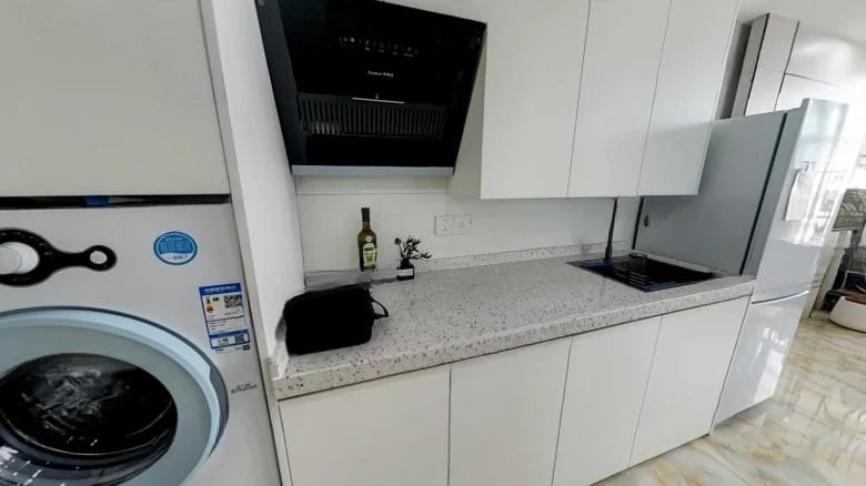 Aurora City Plaza - View 5