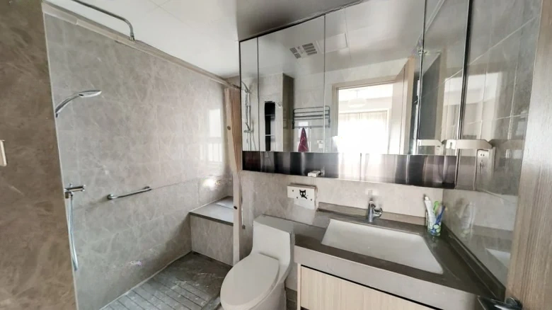 Cui Lake Riverside - View 9