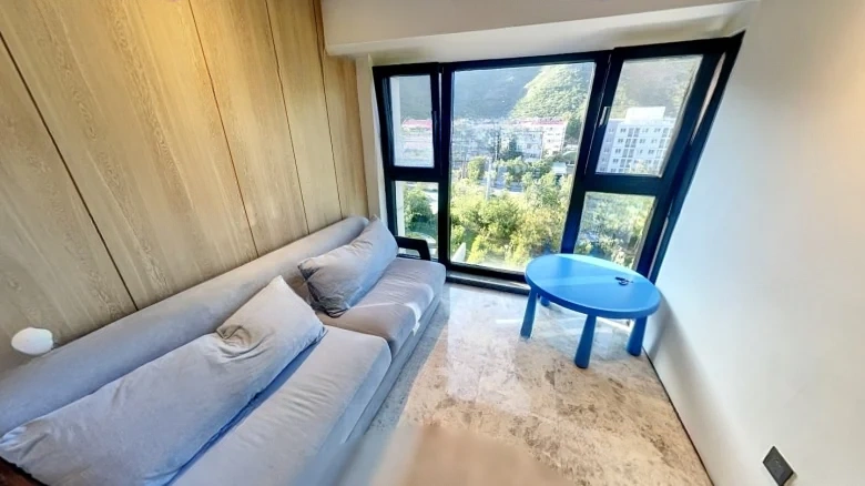 Oceanside Sky Composition Spring Autumn - View 6