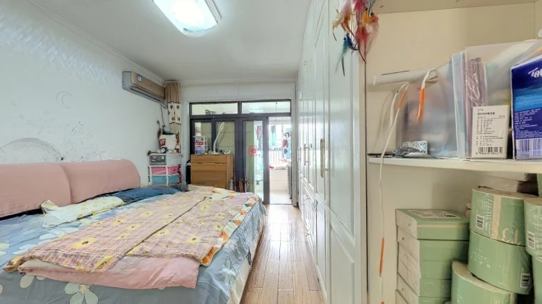 He Tian Shang Cheng - View 2