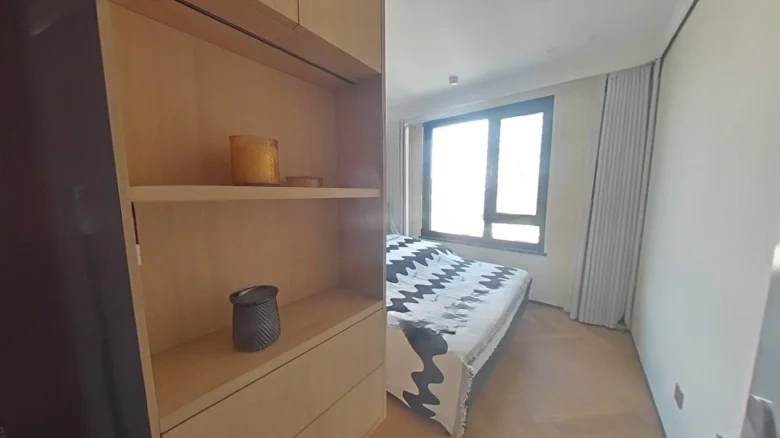 Silver Abundance Jade Seal City Mansion Luna - View 4