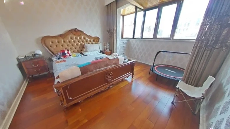 HeDaXiYue الفندكسية The direct translation does not form a coherent English compound name, so phonetic representation is provided. For better integration into an English context, it could be adapted as - View 3