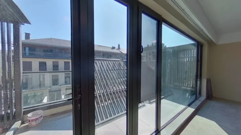 Jinxi Puteți nota că traducerea unor termeni chinezesi specifici sau brand names pot nu reflecta una și singură traducere standardizată în engleză. În plus, - View 14