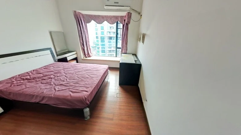 Gold Seeking Home Phase IIIII - View 2