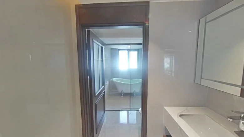 Beauty New World Golden Marvel Garden - View 11