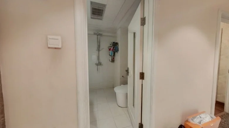 Elegant Home · Beautiful Villa - View 8