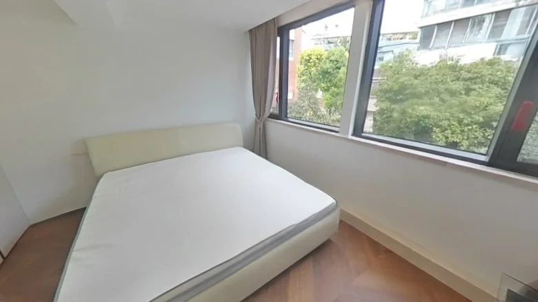 Beauty New World Golden Marvel Garden - View 6