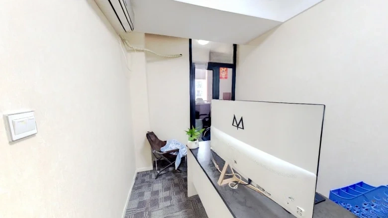 Deskin City Plaza - View 5