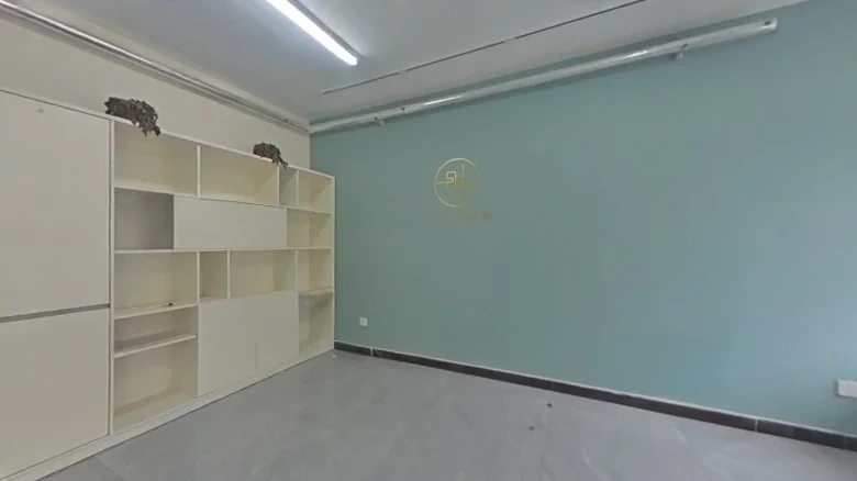 Leaderhood E Center - View 1