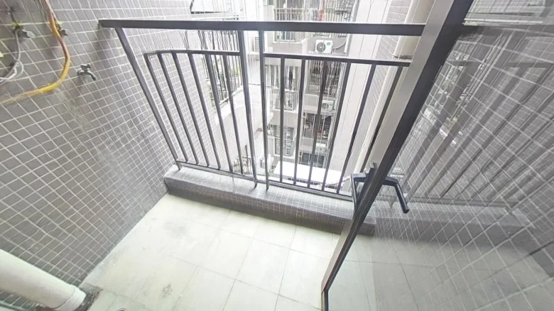 Poly Centre Mall - View 9