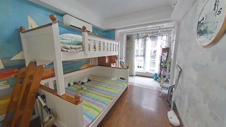 7080 Center Square - View 3