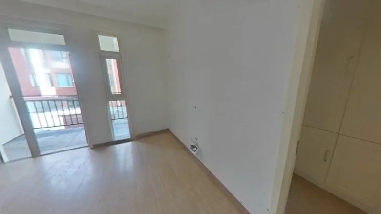 Longyin Li - View 17