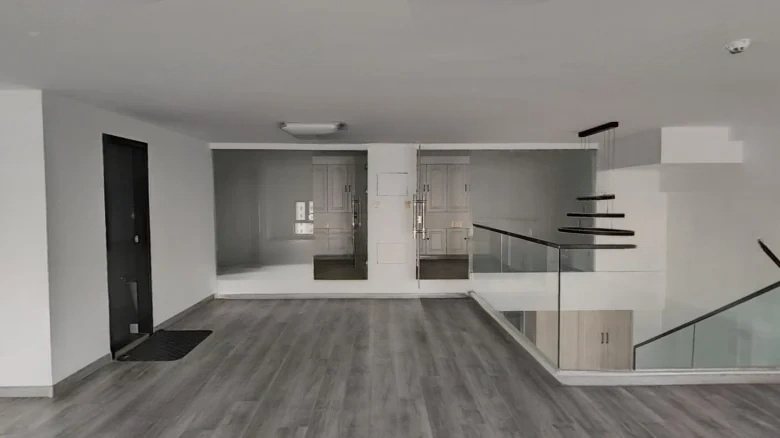 Name City Plaza - View 6