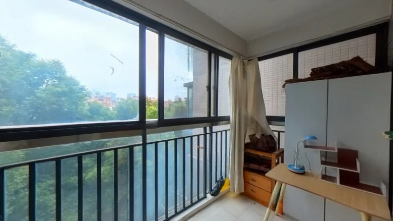 Dragon Phoenix Rose Garden - View 9