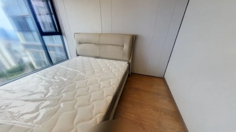 Blue Fountain Gate Manor - View 7