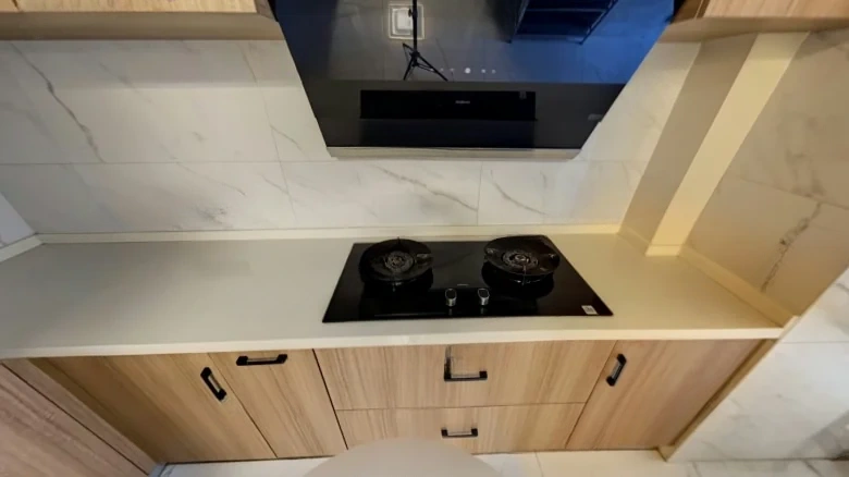 Poly Champagne International - View 7