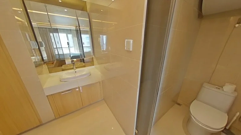 Evergrande Central Plaza - View 6