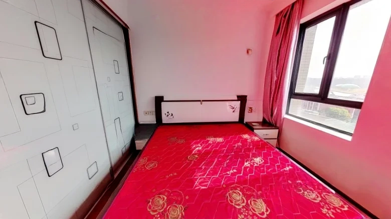 South City Mansion - View 11