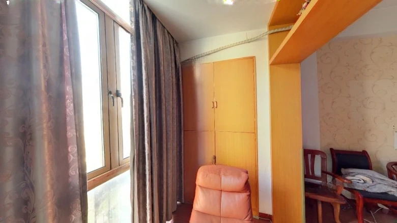 Golden Beverly - View 18