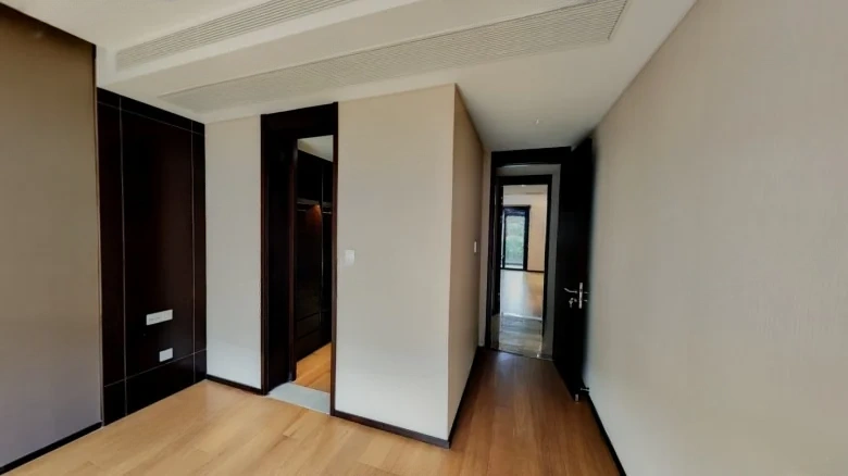 High Tech Purple Micro Hall - View 4