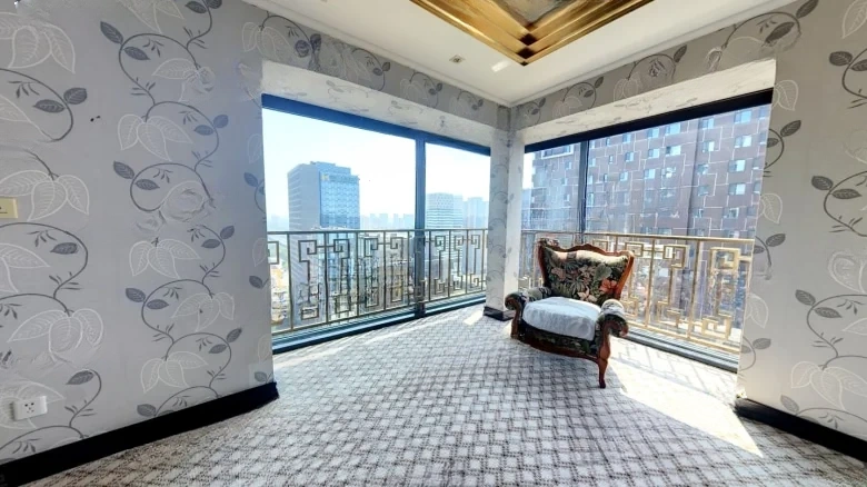 West Fifth Avenue of Beauty - View 4