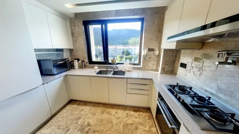 Oceanside Sky Composition Spring Autumn - View 8