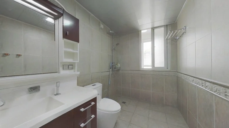 Heritage Hillside Courtyard - View 7