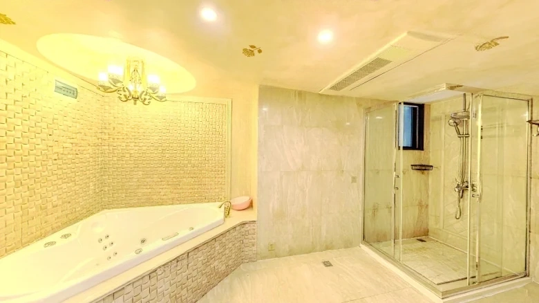 Luo Fu Palace - View 10