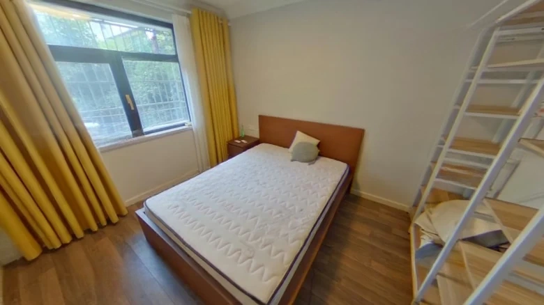 Washing Fabric Road - View 2