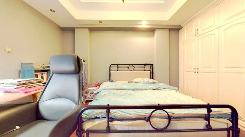 Lushan International Laperville - View 2