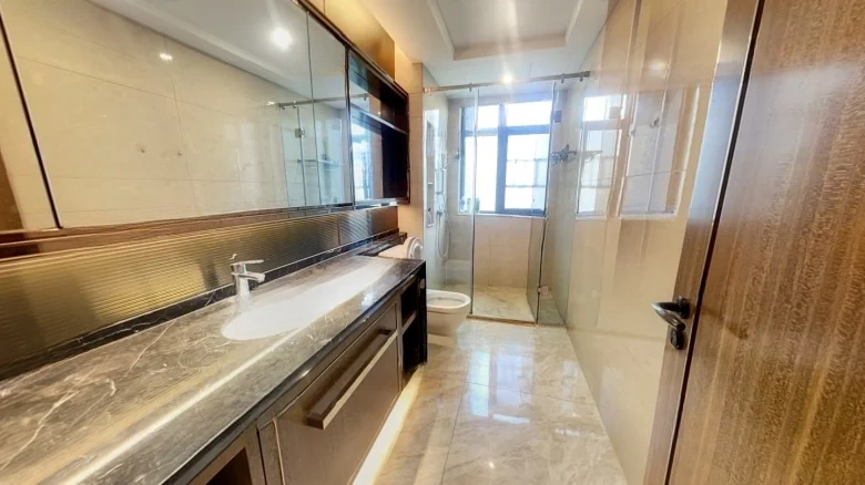 Peony Vessel - View 10