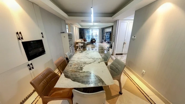 Emerald Pearl Riverfront Garden - View 12