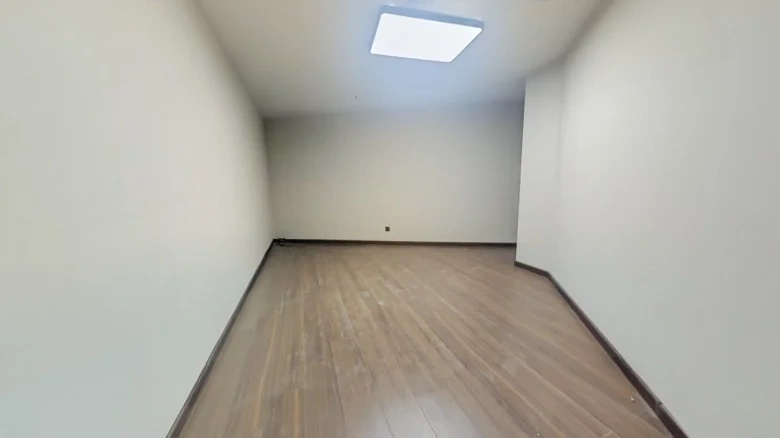 Shun City Commercial Street - View 18