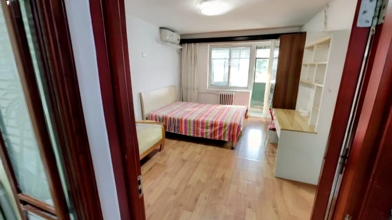 Yonganli Middle Street - View 3