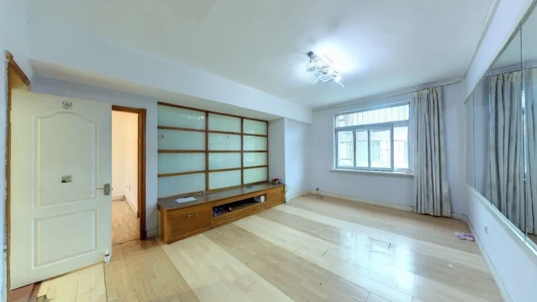 Roundup Mansion - View 6