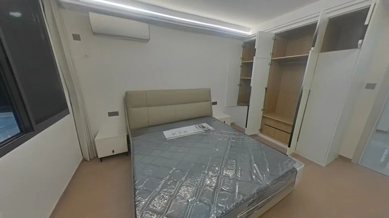 Hua Zang Temple Lane - View 2