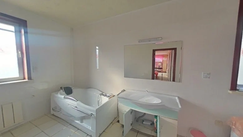 Cherry Blossom Villa - View 11