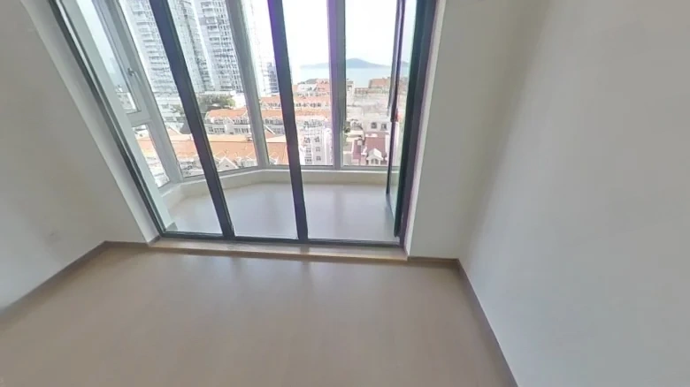 Cyan Iron Viewing Sea Land - View 2