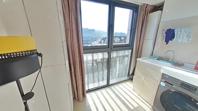 Clover Apartment - View 16