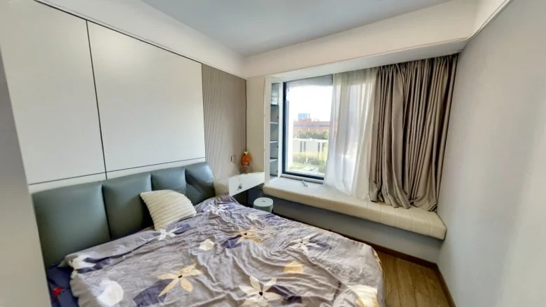 Samckeby Riverfront Mansion - View 3