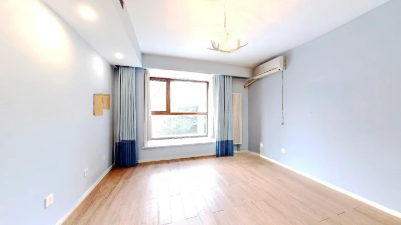 Golf Green Court CLASS - View 4