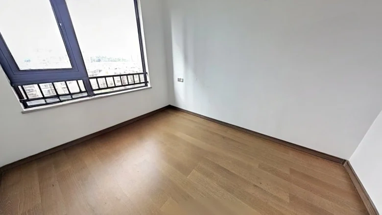 Longhu Risheng Yijing - View 3