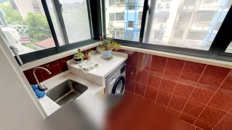 Bite树Yard South Section - View 7