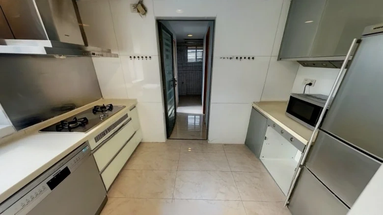 Pinnacle Glory - View 7