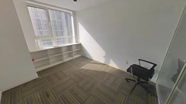 7080 Center Square - View 4