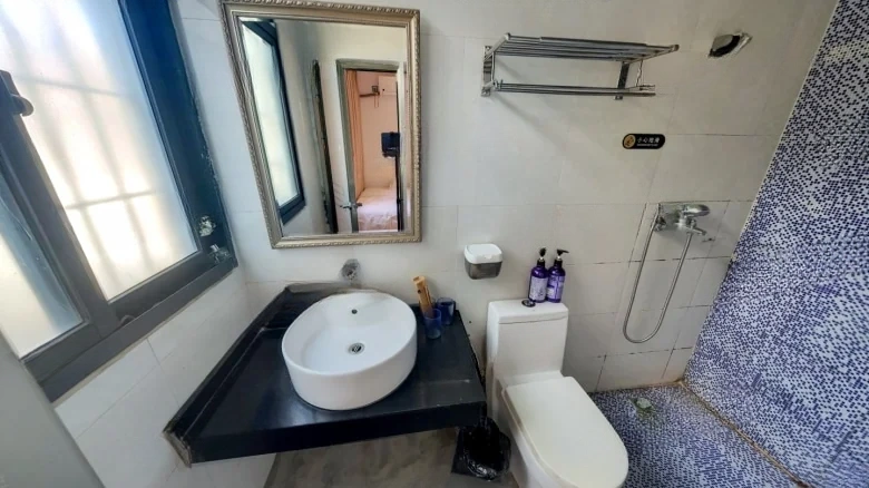 Huang Cuota Tower Head - View 19