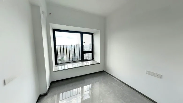 Oval Bay No.1 - View 2