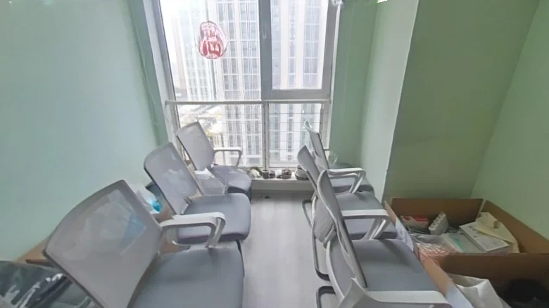 7080 Center Square - View 4